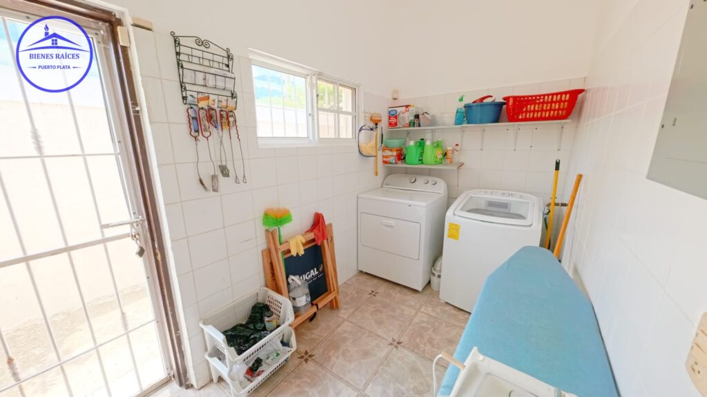 CASA EN VENTA EN PUERTO PLATA DE OPORTUNIDAD EN REPUBLICA D