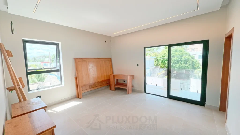 Habitación principal de una casa en venta en Puerto Plata, República Dominicana.