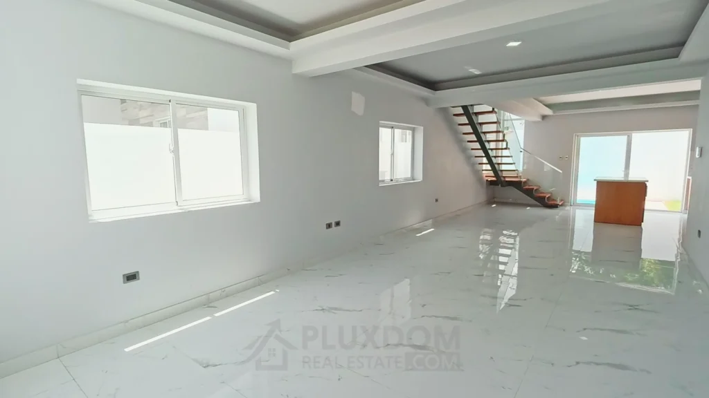 Villa con piscina en residencial cerrado en venta en Puerto Plata