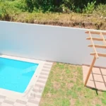 Vista a la piscina de una villa en venta en Puerto Plata, República Dominicana.