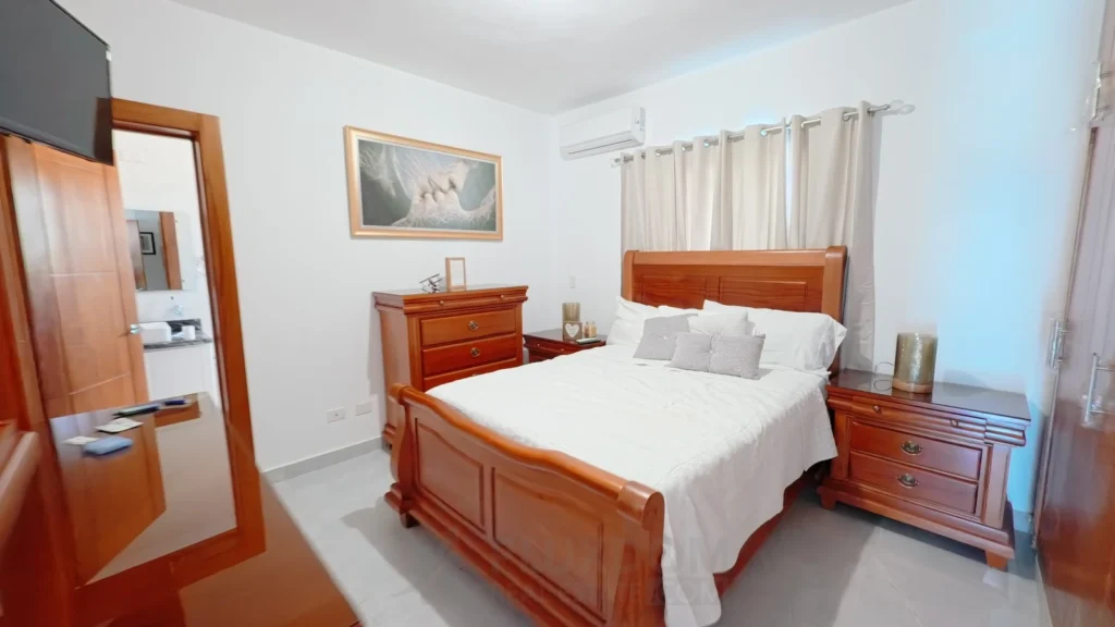 Habitación secundaria de una villa en venta en Puerto Plata, República Dominicana.