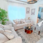 Sala de estar de una villa en venta en Puerto Plata, República Dominicana.