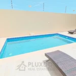 Piscina de una villa en venta en Puerto Plata, República Dominicana.