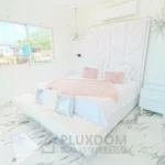 Habitación principal de una villa en venta en Puerto Plata, República Dominicana.