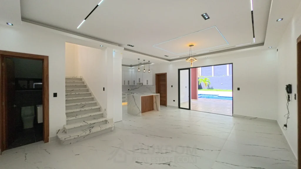 Sala de estar de una villa en venta en Puerto Plata, República Dominicana.