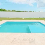 Piscina de una villa en venta en Puerto Plata, República Dominicana.