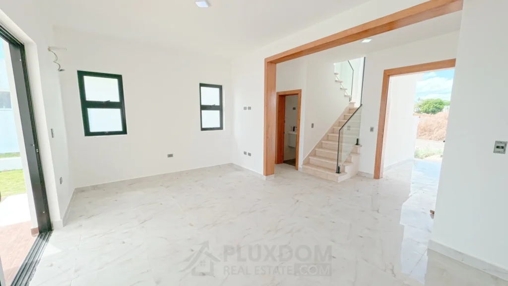 Sala de estar de una villa en venta en Puerto Plata, República Dominicana.