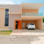 Fachada principal de una villa en venta en Puerto Plata, República Dominicana.