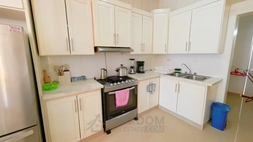 Cocina de una villa en venta en Puerto Plata, República Dominicana.