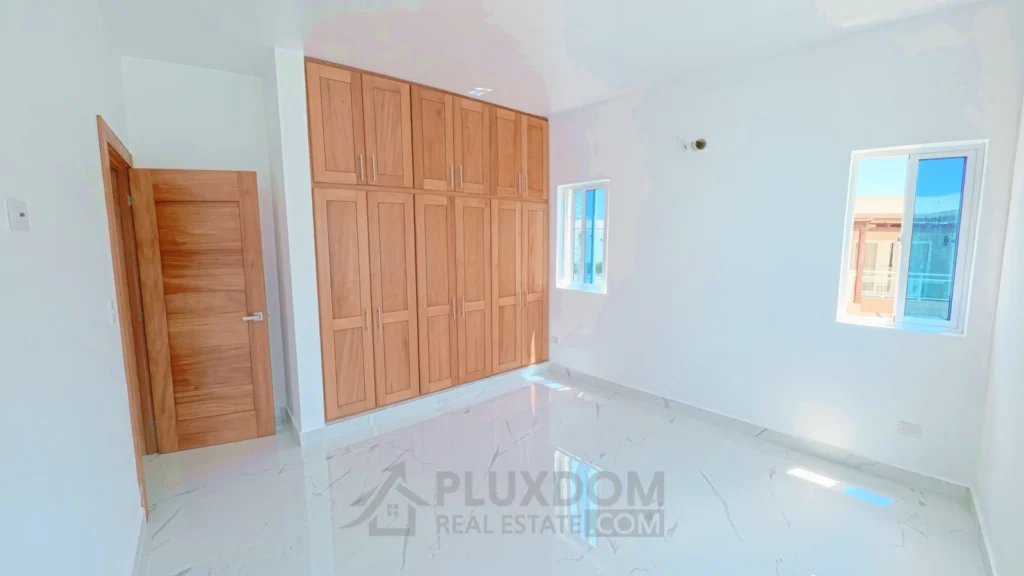 Habitación secundaria de una villa en venta en Puerto Plata, República Dominicana.