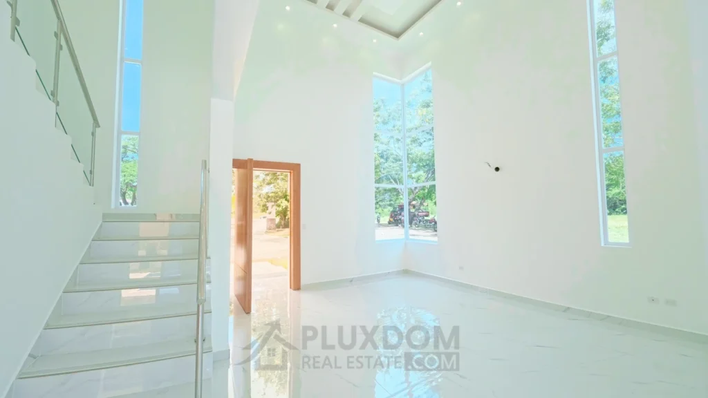 Sala de estar de una villa en venta en Puerto Plata, República Dominicana.