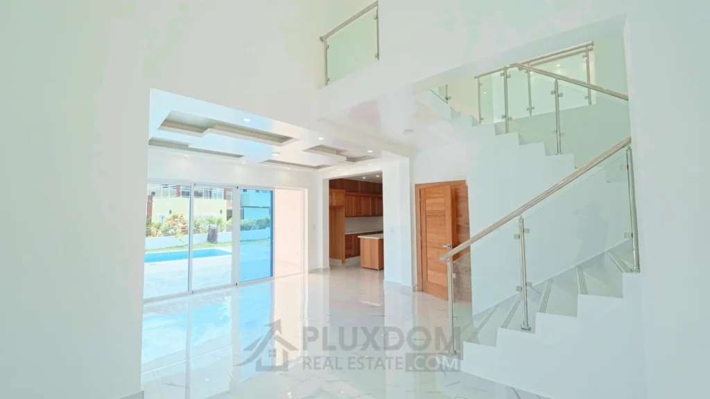 Sala de estar de una villa en venta en Puerto Plata, República Dominicana.