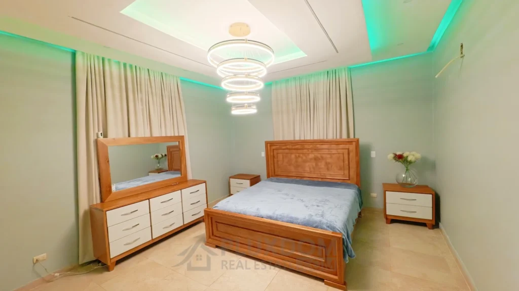 Habitación principal de una villa en venta en Puerto Plata, República Dominicana.