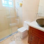 Habitación secundaria de una villa en venta en Puerto Plata, República Dominicana.