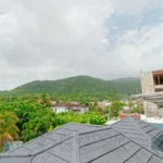 Vista a la montaña de una villa en venta en Puerto Plata, República Dominicana.