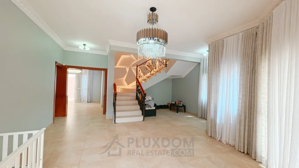 Sala de estar de una villa en venta en Puerto Plata, República Dominicana.