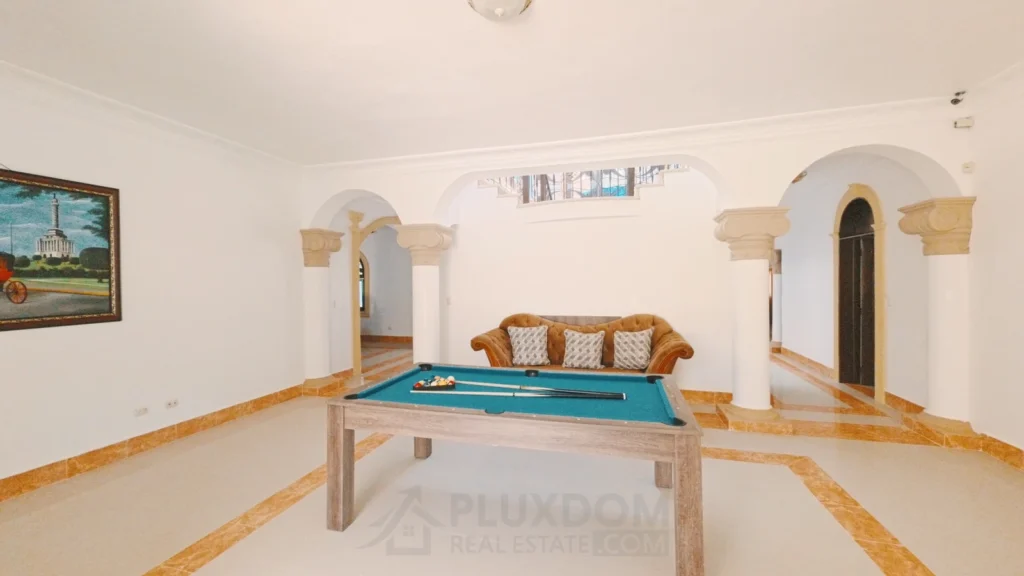 área social de una villa en venta en Puerto Plata, República Dominicana.